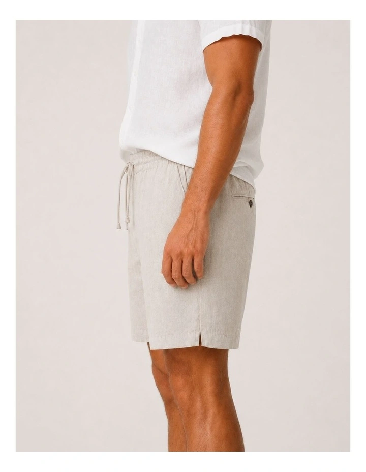 Linen Shorts in Natural image 3