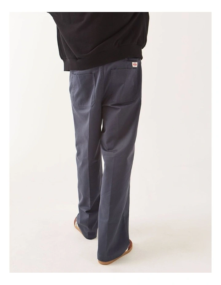 TRADEMARK CHINO WASHED NAVY image 2