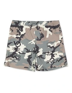 Scrapper II Walkshorts in Camoflauge