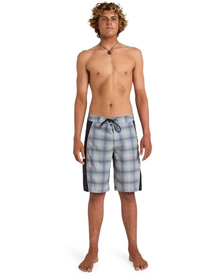 Rewind Trunk 21 Boardshorts in Balsam Green image 5