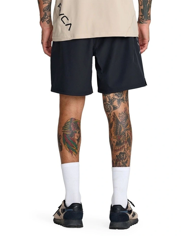 Scrapper II Walkshorts in Black image 2