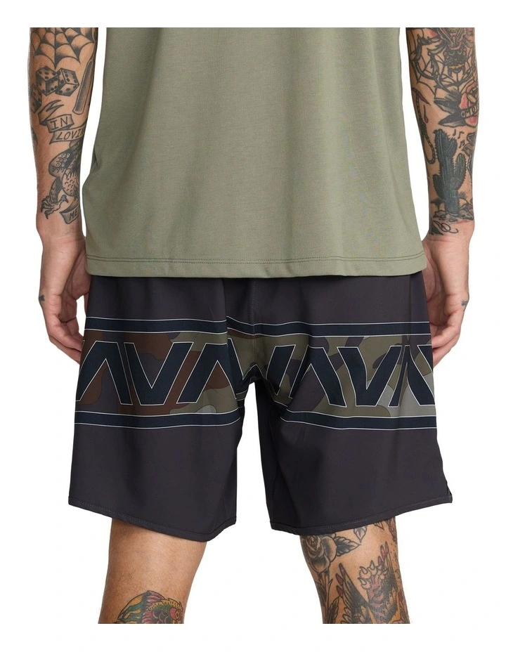 Yogger Stretch 17 Sports Shorts in Real Camo image 2