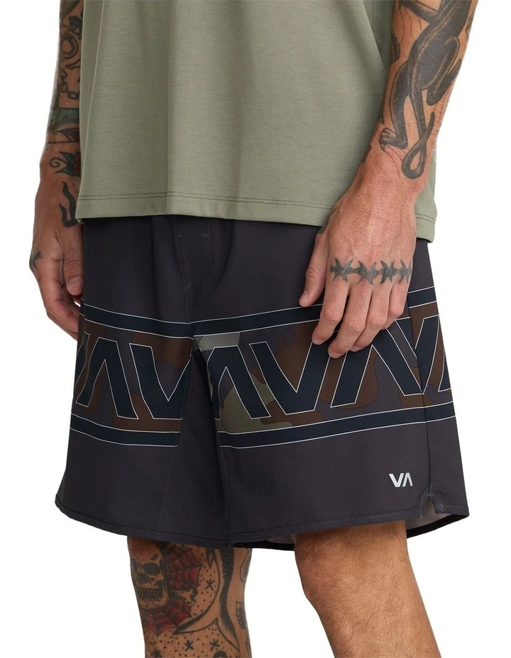 Yogger Stretch 17 Sports Shorts in Real Camo image 3