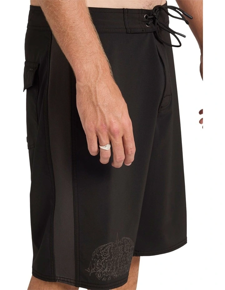 Thrashed Wings 22 Boardshorts in Black image 4