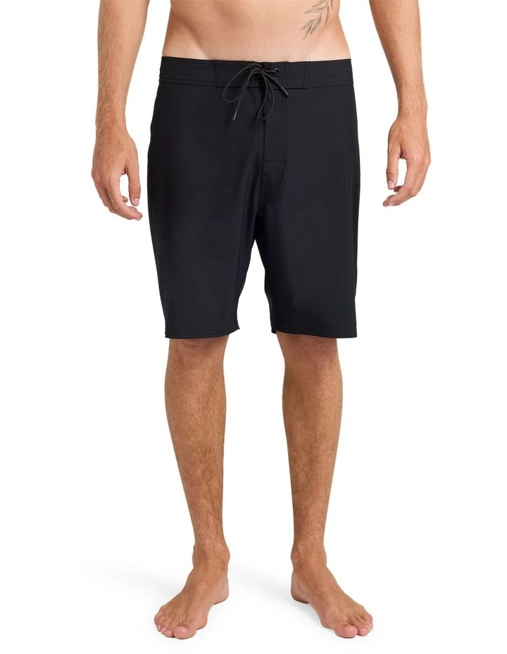 Va Trunk Solid 19 Boardshorts in Black image 1