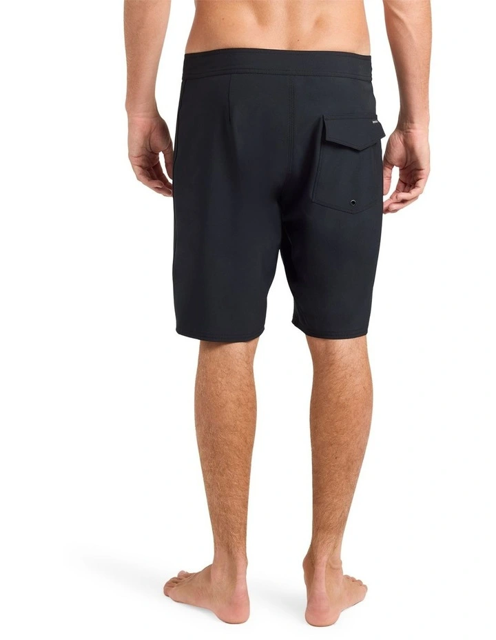 Va Trunk Solid 19 Boardshorts in Black image 2