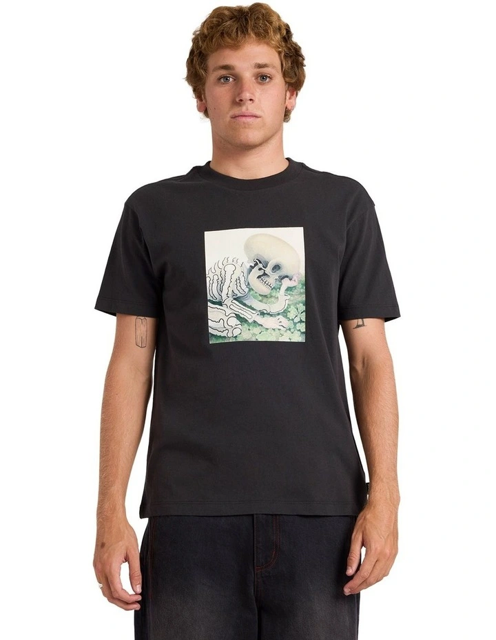 Sleepy Skeleton T-Shirt in Pirate Black image 1