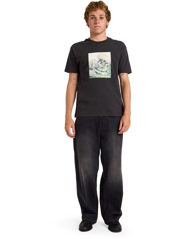 Sleepy Skeleton T-Shirt in Pirate Black image 5
