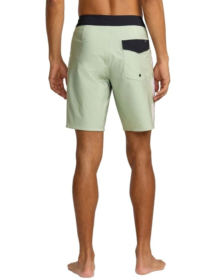 Apex 2 Truck 18 Inch Boardshorts in Light Olive image 2