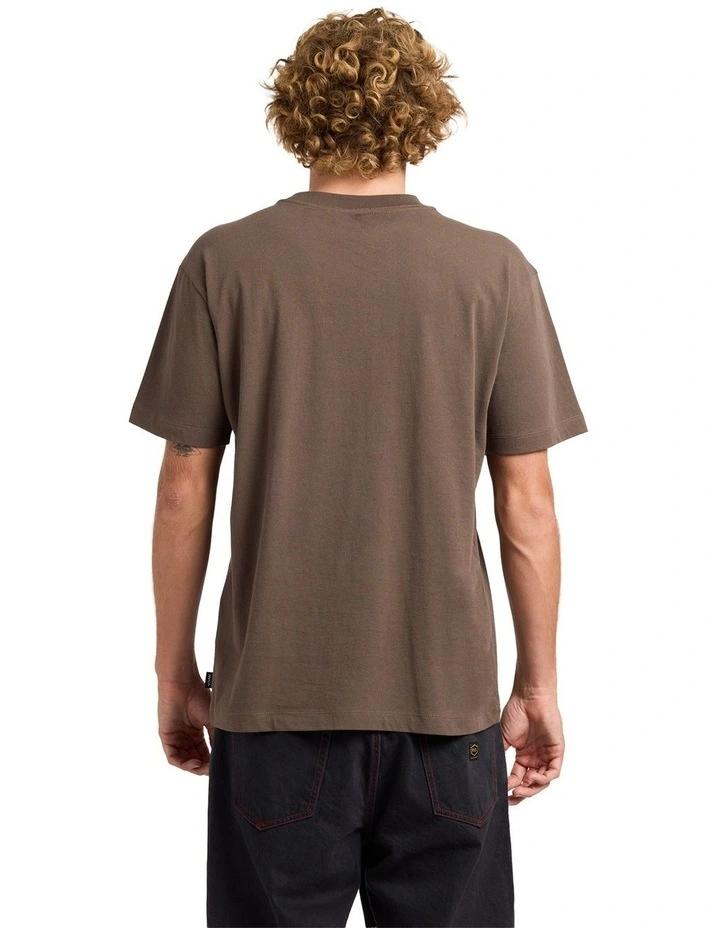 Old RVCA T-Shirt In Chocolate image 2