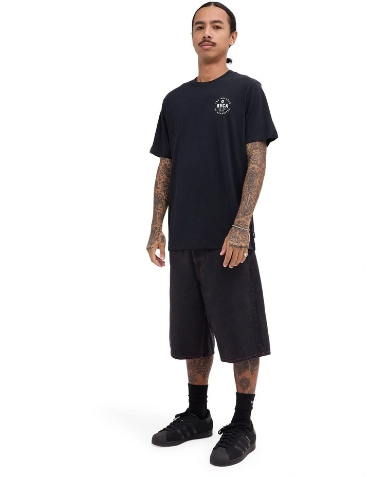 Reach T-Shirt In Black image 5