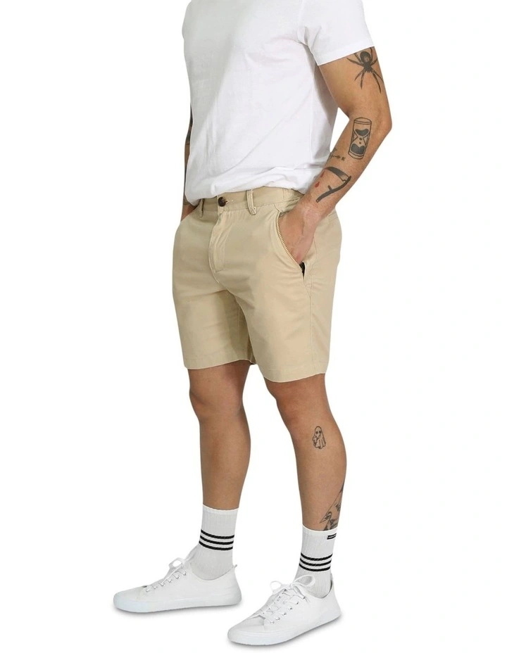 Brando Chino Shorts in Beige image 3