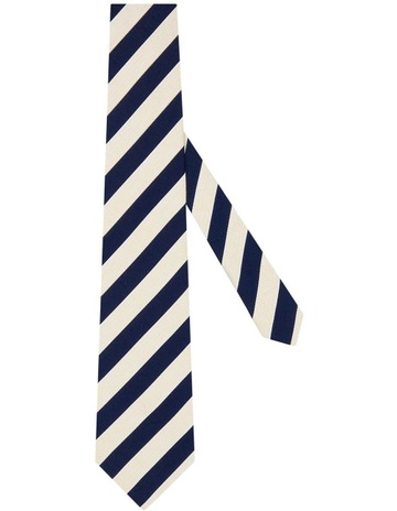 NvyWhite colour