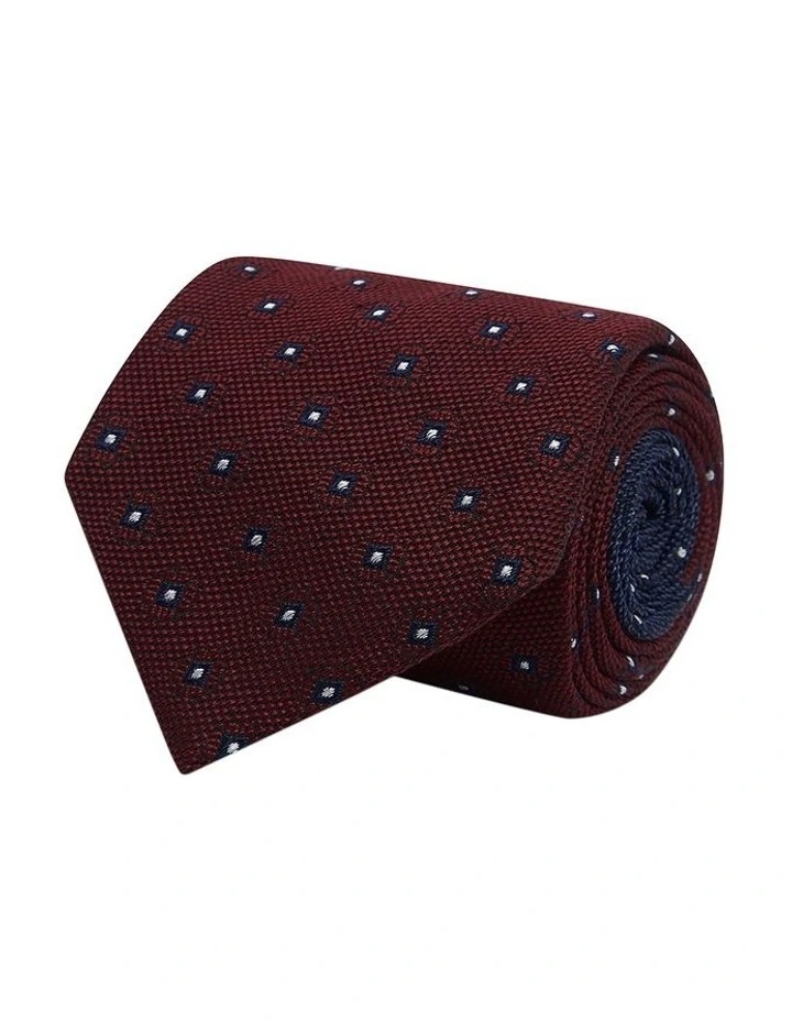 Barbella Tie in Red image 3
