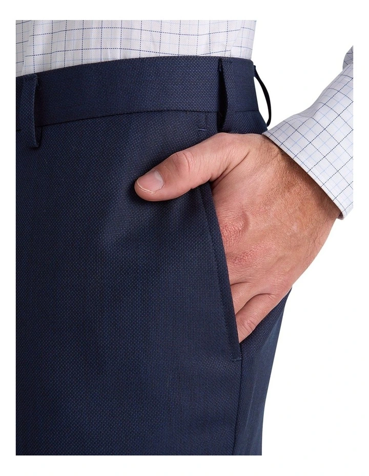 Sandby Trouser in Navy image 4