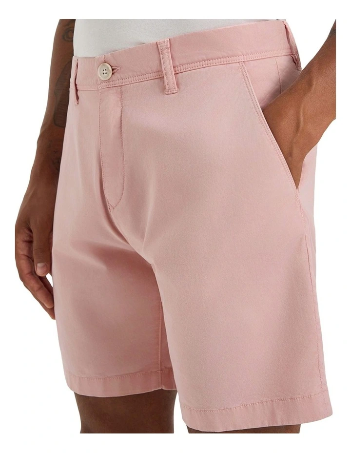 Roxburgh Chino Short in Marseille Pink image 4