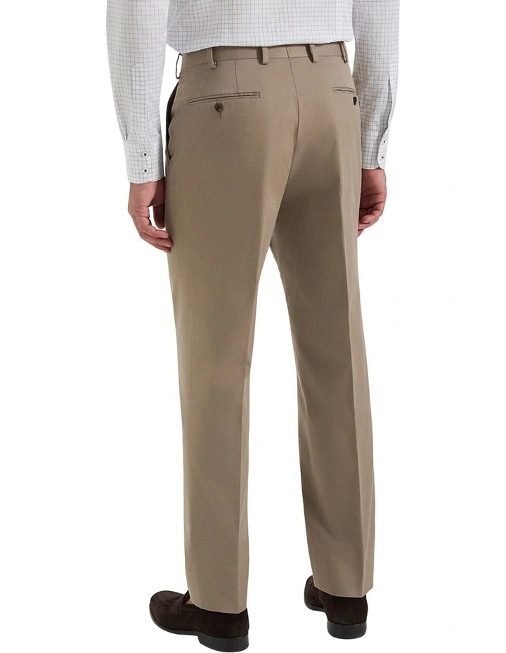 Hemmingway Trouser in Stone image 2