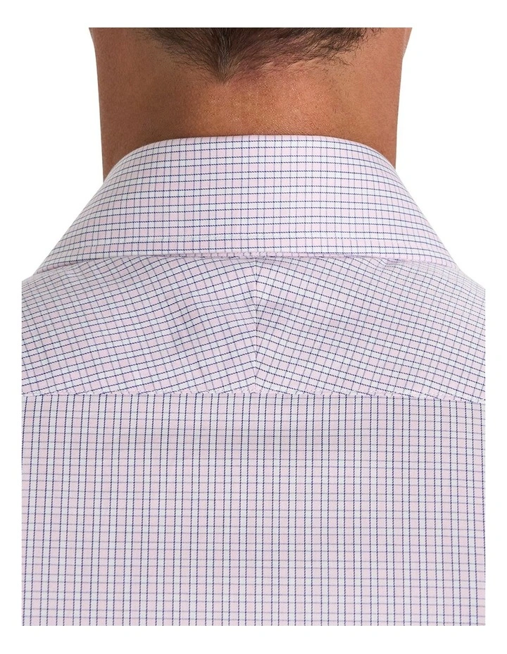 Kerr Shirt in Pink image 3