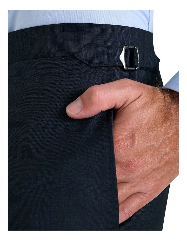 Maybole Trouser in Navy image 3