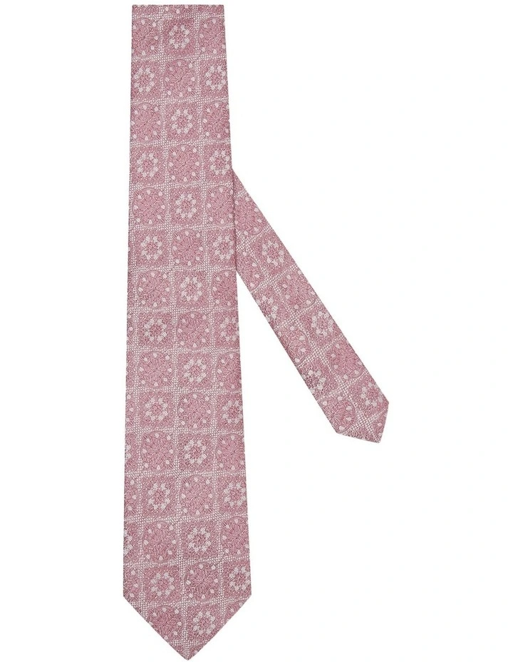 Merisi Tie in Pink image 2