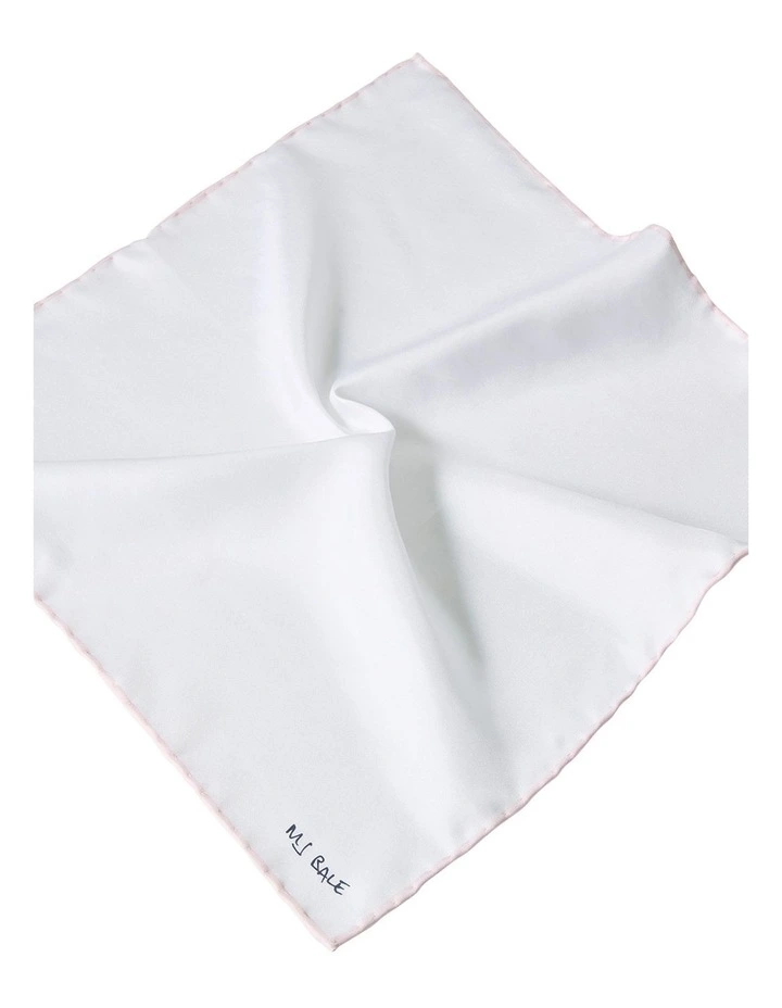 Sandburg Pocket Square in White Navy image 2
