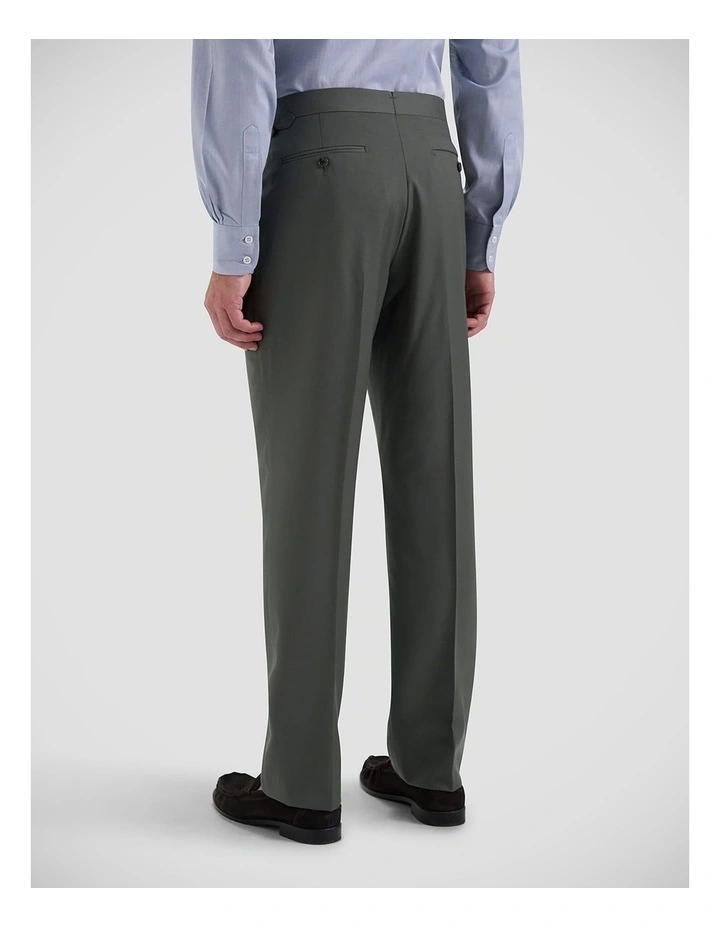 Hogarth Trouser in Olive image 4