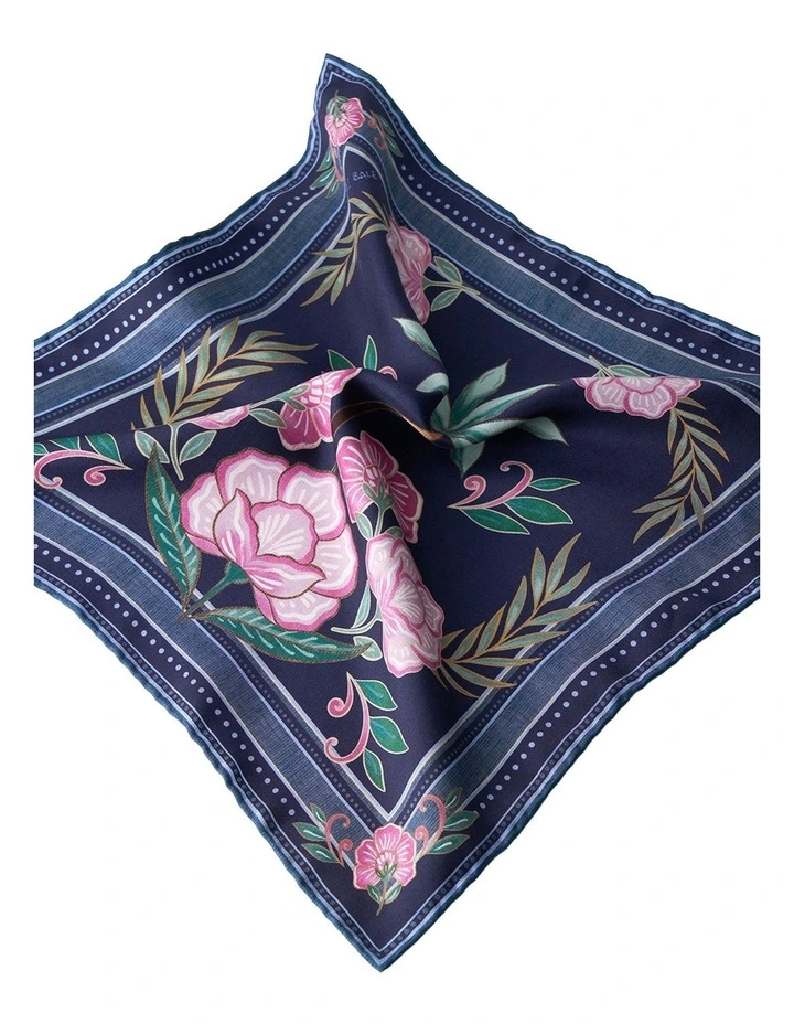 Palmar Pocket Square in Ecru image 3