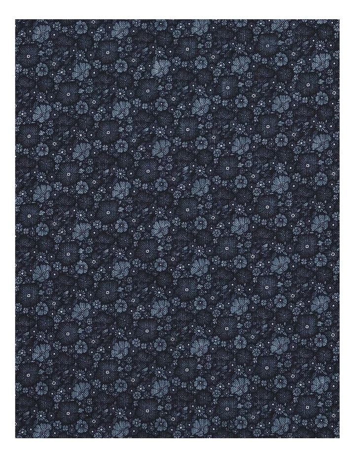 Pantelleria Pocket Square in Indigo Navy image 4