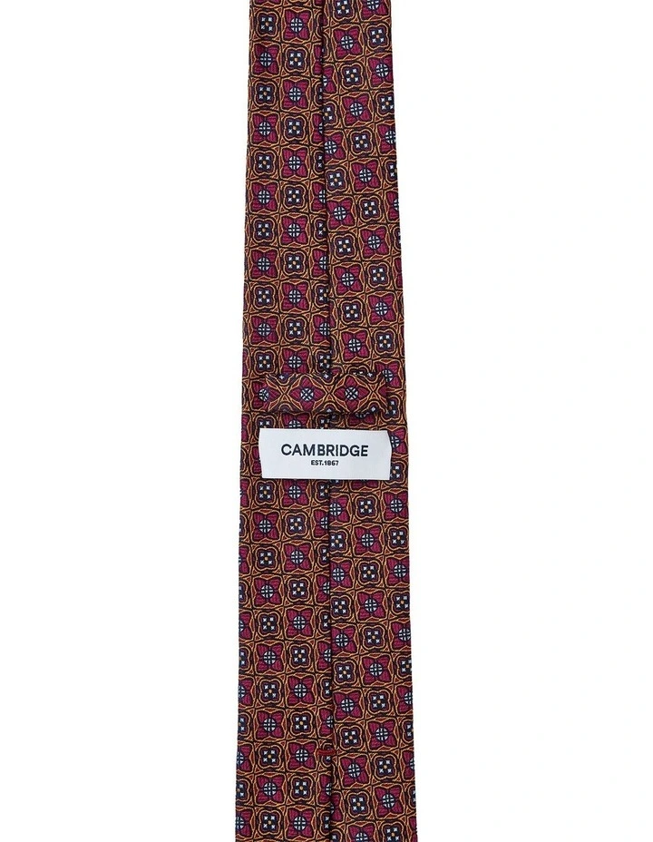 Quatrefoil Silk Tie In Wine image 2