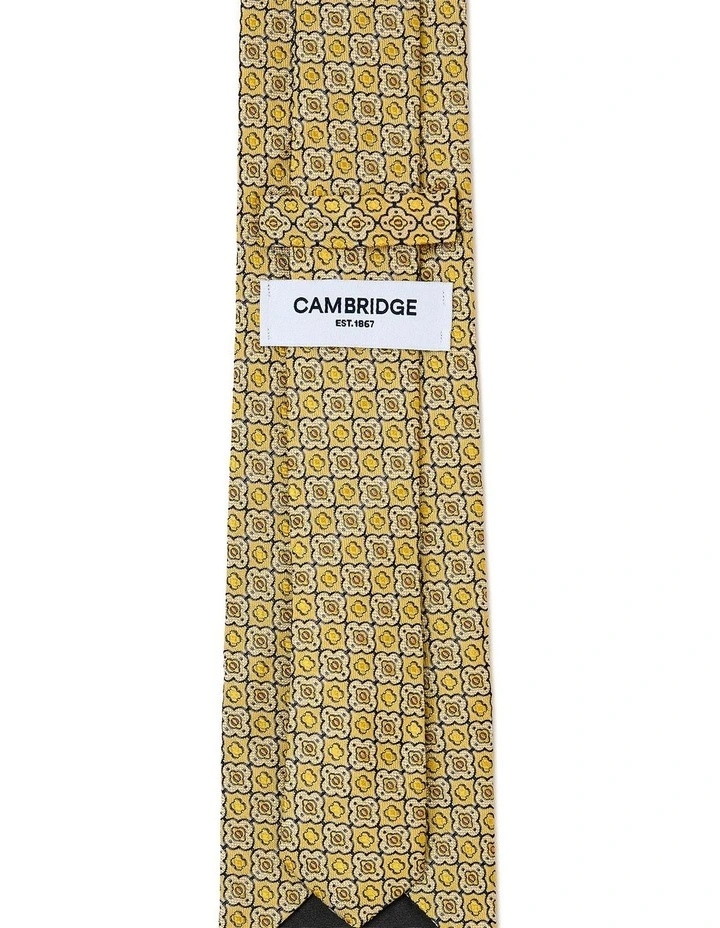 Quatrefoil Foulard Silk Tie In Yellow image 2