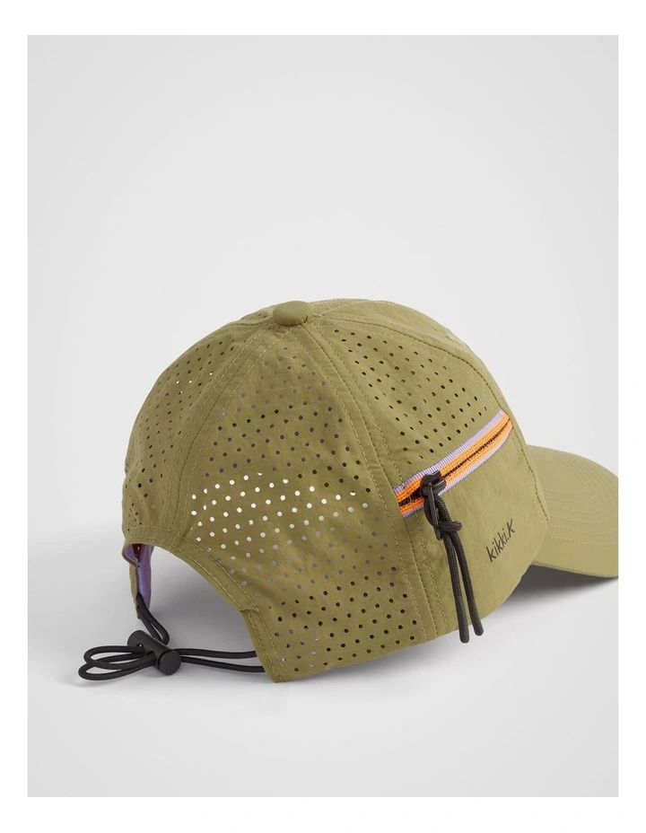 Trek. Cap in Olive image 3