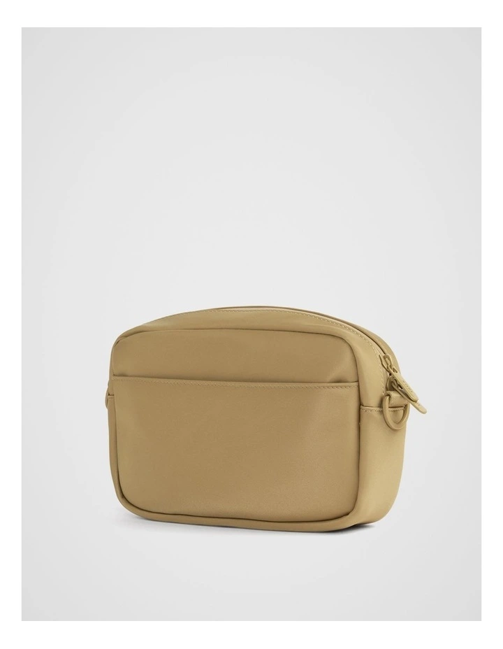Go Series Hip Bag in Camel image 3