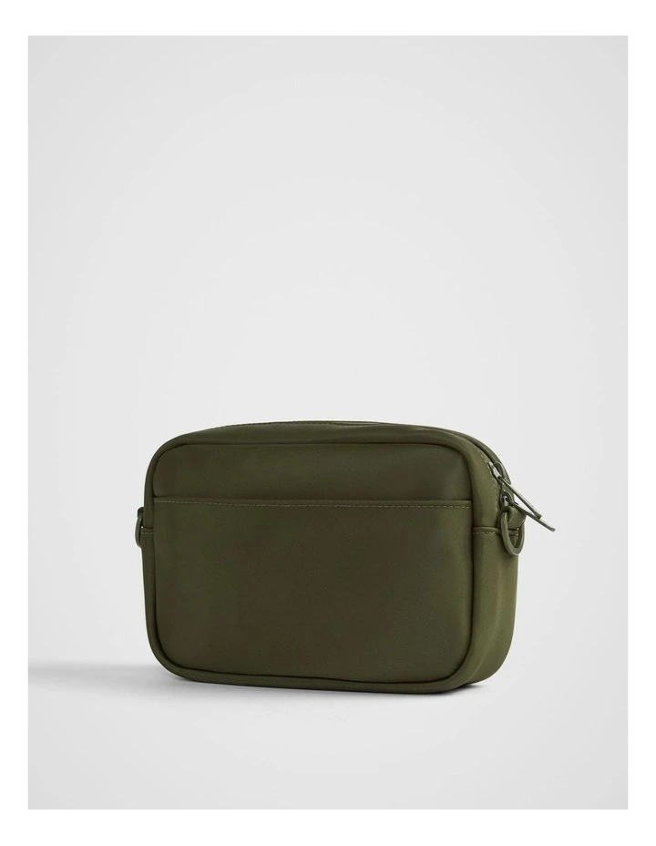 Go Series Hip Bag in Olive image 3