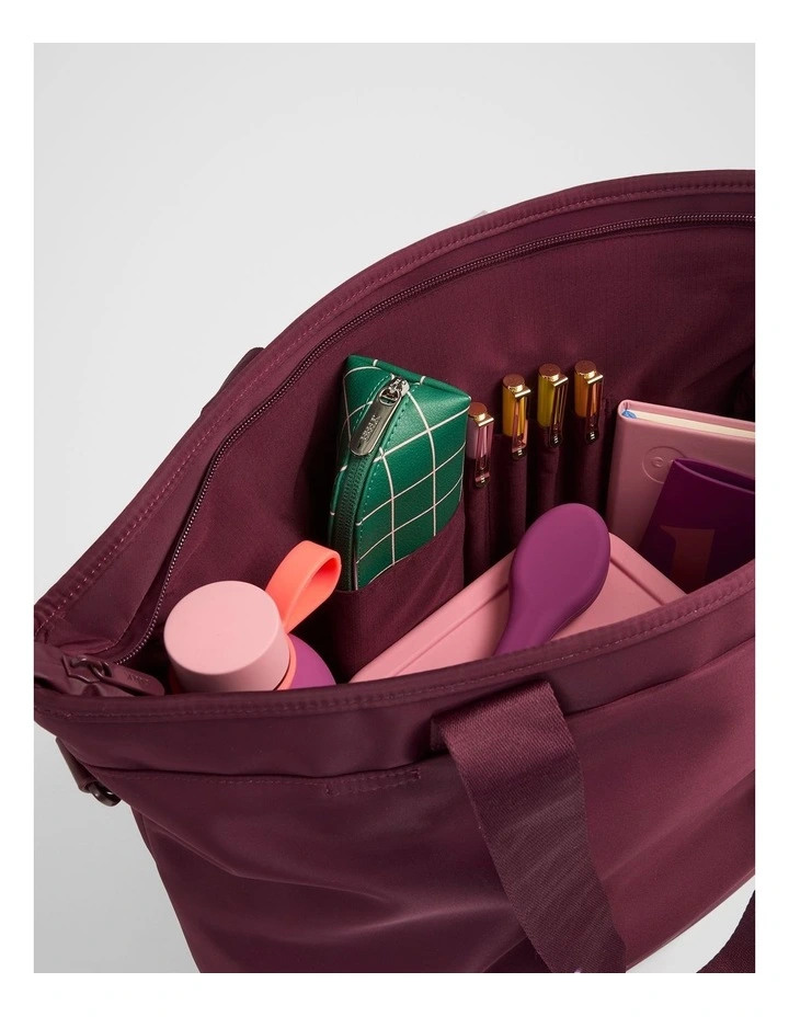 Go Series Tote in Plum image 4
