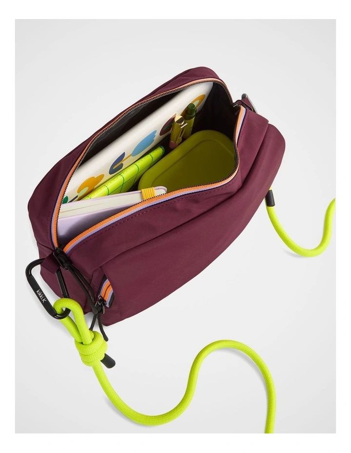 TREK. Pocket Bag in Plum image 4