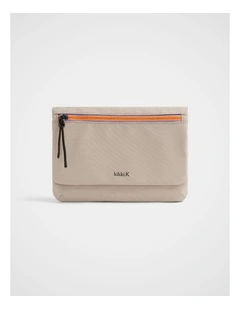 TREK. Pouch Crossbody in Chalk