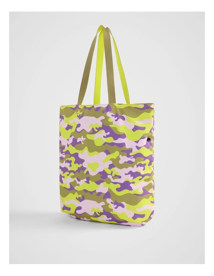 TREK Reversible Tote in Khaki Multi image 4