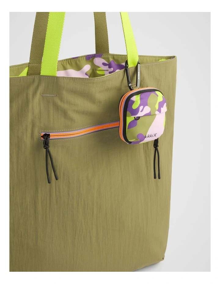 TREK Reversible Tote in Khaki Multi image 5
