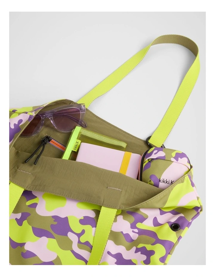TREK Reversible Tote in Khaki Multi image 6