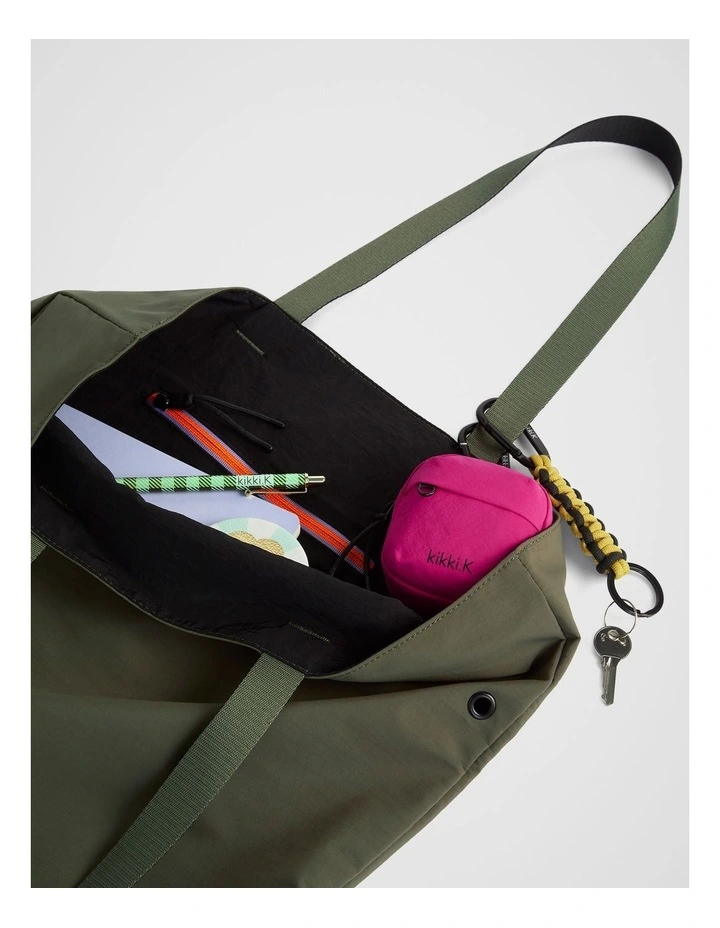 TREK. Reversible Tote in Olive image 5