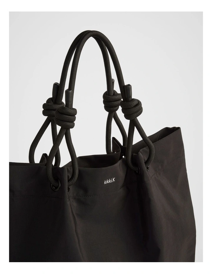 TREK. Tote Bag in Black image 3