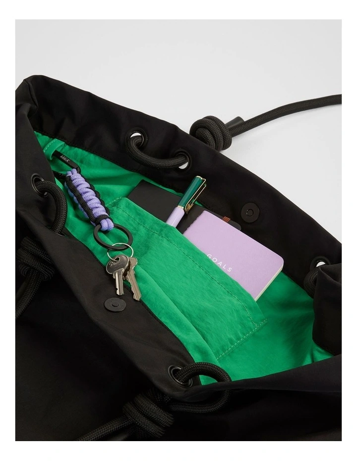 TREK. Tote Bag in Black image 5