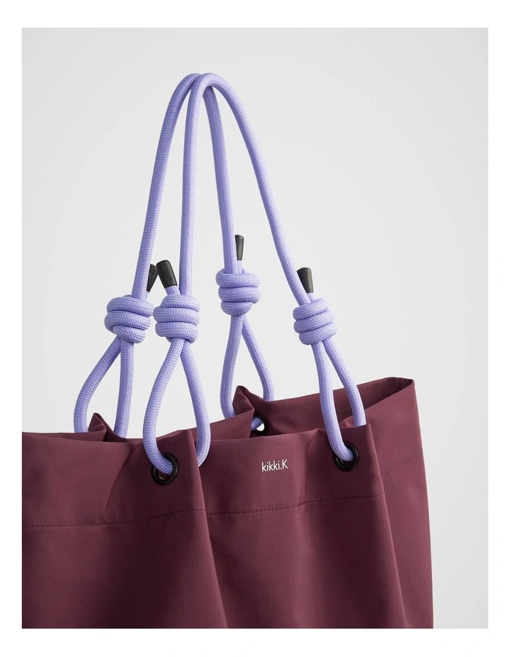 TREK. Tote Bag in Plum image 3