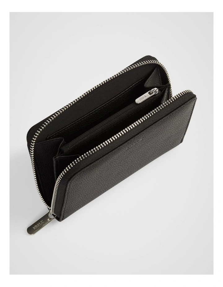 Everywhere Wallet in Black image 3