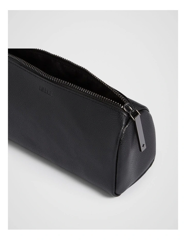 Junction Pouch Large in Black image 3