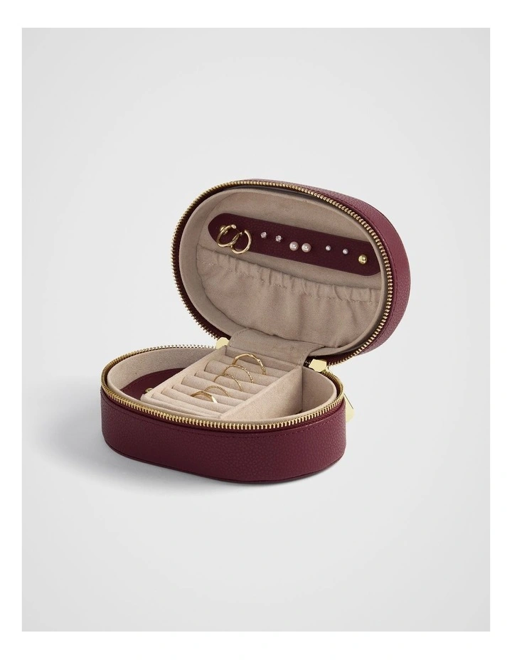 Traveller Jewellery Case in Plum image 2