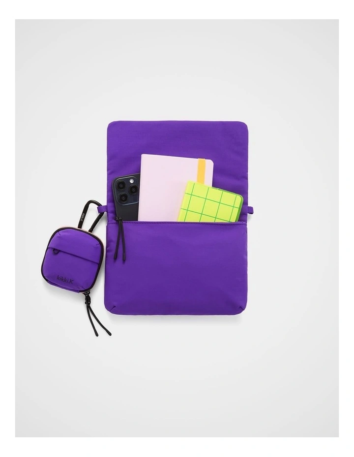 TREK. Pouch Crossbody in Orchid image 3