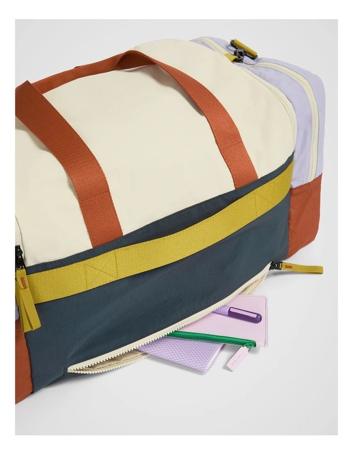 Play Overnight Bag in Petrol image 5