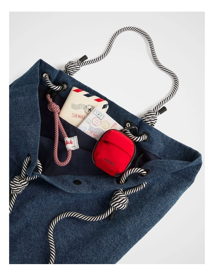 TREK. Tote in Denim image 4