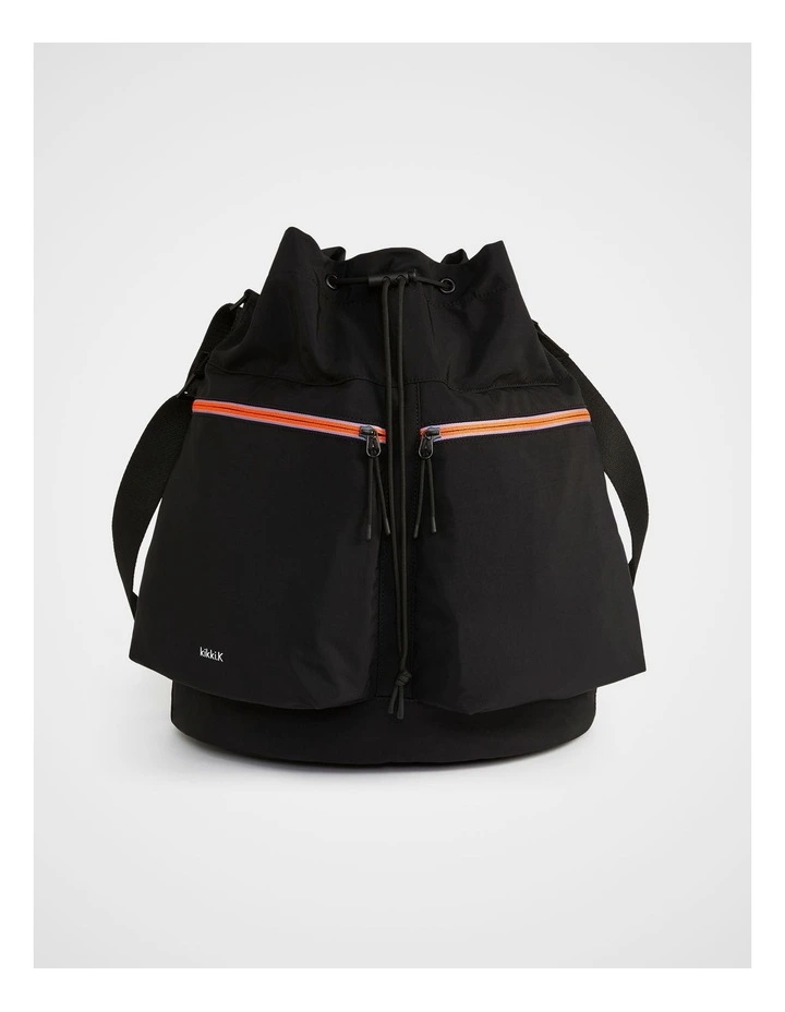 TREK. Bucket Bag in Black image 3